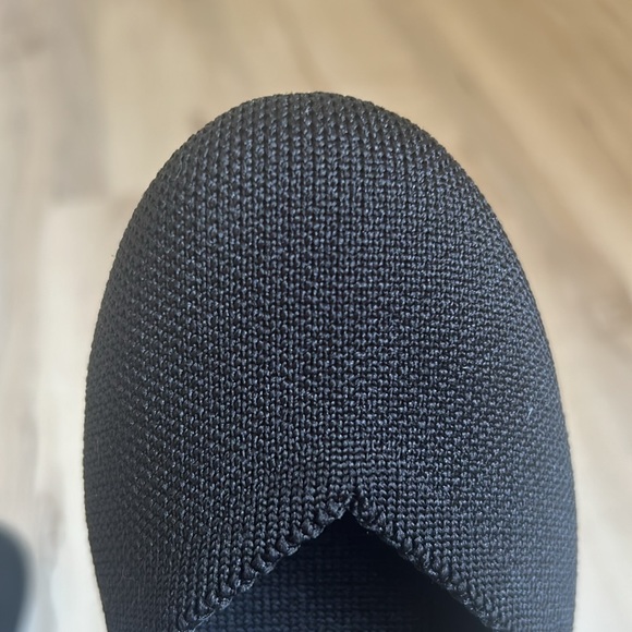 NWOB Rothy’s round toe knitted slip ons woman’s size 7 - Picture 5 of 6